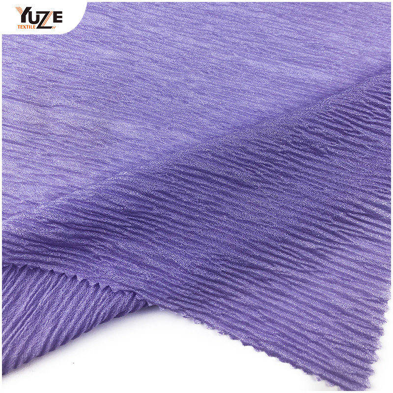 Fabraic Cniotáilte Cuilte Préimh: Cumasc foirfe de chompord agus marthanacht